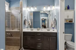 201 Rolling Creek Ct, Taylors, SC 29687 - Photo 16