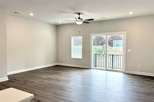 12 Pikewood Ln, Greenville, SC 29607 - Photo 2