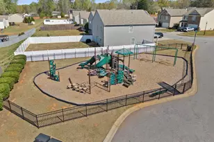 727 Streamside Dr, Piedmont, SC 29673 - Photo 18