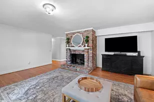 204 Muirfield Dr, Easley, SC 29642 - Photo 18