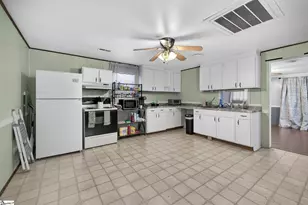 807 Cheddar Rd, Belton, SC 29627 - Photo 10