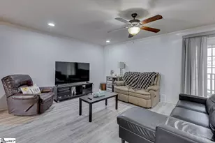 1122 E Lee Rd, Taylors, SC 29687 - Photo 14