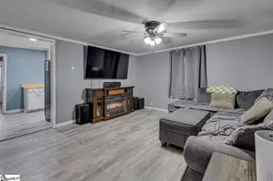 308 W Beattie St, Liberty, SC 29657 - Photo 8