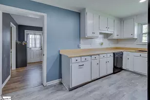 308 W Beattie St, Liberty, SC 29657 - Photo 12