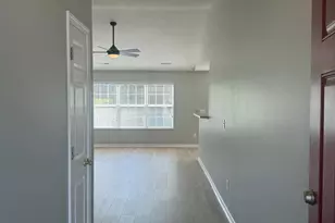 217 Pope Ln, Greenville, SC 29605 - Photo 2