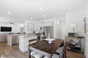 47 Oak Edge Ln, Greer, SC 29651 - Photo 10