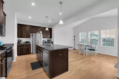 529 Bucklebury Road, Greer, SC 29651 - Photo 8