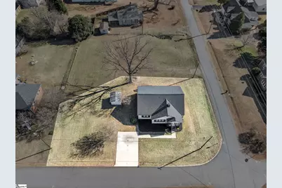 129 Spring Street, Reidville, SC 29375 - Photo 2