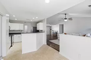 237 Kittiwake Ln, Boiling Springs, SC 29316 - Photo 12