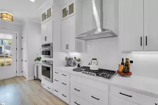 407 McKlee Dr, Travelers Rest, SC 29690 - Photo 4