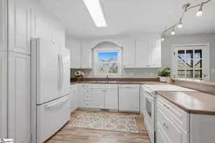 205 Coachman Dr, Simpsonville, SC 29681 - Photo 14