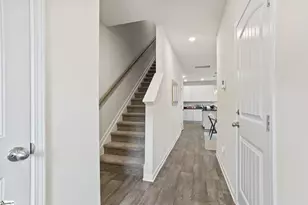 315 Heswall Ct, Greenville, SC 29605 - Photo 2