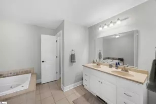 143 W Waters Edge Ln, West Union, SC 29696 - Photo 20