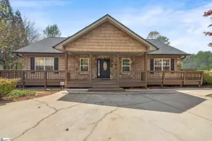 143 W Waters Edge Ln, West Union, SC 29696 - Photo 2