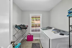 143 W Waters Edge Ln, West Union, SC 29696 - Photo 24