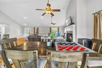 143 W Waters Edge Lane, West Union, SC 29696 - Photo 10