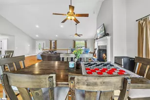 143 W Waters Edge Ln, West Union, SC 29696 - Photo 10