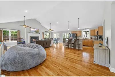 143 W Waters Edge Lane, West Union, SC 29696 - Photo 6