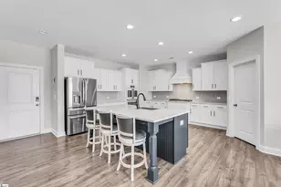 304 Carriage Hl Dr, Easley, SC 29642 - Photo 14