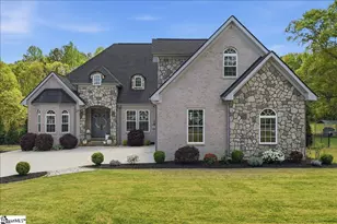 126 Na Lin Way, Belton, SC 29627 - Photo 2