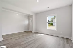 516 Hadlow St, Greer, SC 29651 - Photo 6