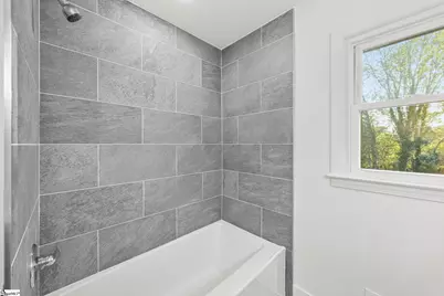 303 Central Avenue, Mauldin, SC 29662 - Photo 12