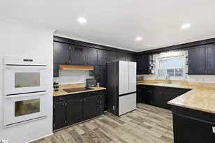 106 Ansel Dr, Clinton, SC 29325 - Photo 2