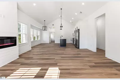 54 3rd Avenue, Greenville, SC 29611 - Photo 4