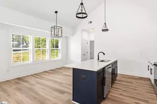 54 3rd Ave, Greenville, SC 29611 - Photo 10