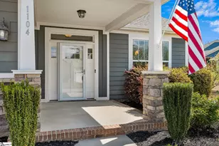 1104 Draycott Rd, Simpsonville, SC 29681 - Photo 2