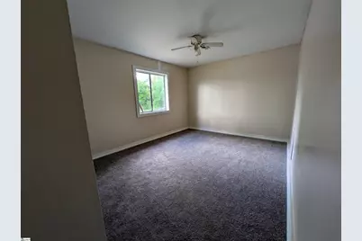 802 A/B Kings Court, Greenwood, SC 29646 - Photo 8