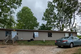 802 A/B Kings Ct, Greenwood, SC 29646 - Photo 1