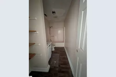 802 A/B Kings Court, Greenwood, SC 29646 - Photo 6