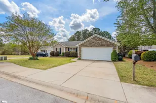 104 Tarpon Ct, Fountain Inn, SC 29644 - Photo 2