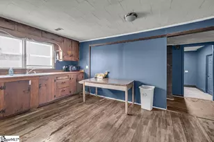 1660 Wofford St, Spartanburg, SC 29301 - Photo 10