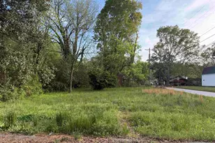 306 Cemetery St, Laurens, SC 29360 - Photo 1