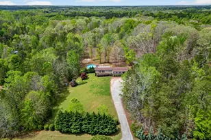 71 Lodgeview Ct, Gray Court, SC 29645 - Photo 2