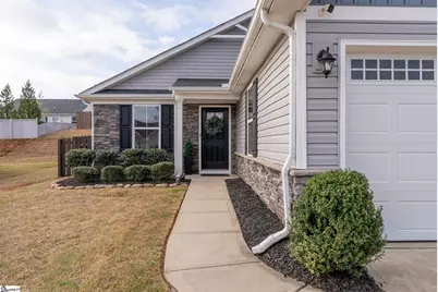 402 Edgehill Court, Greenville, SC 29617 - Photo 4