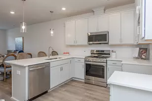 1194 N Pleasantburg Dr, Greenville, SC 29607 - Photo 6