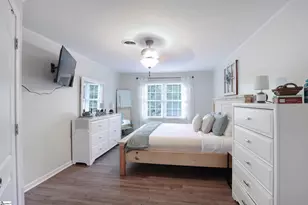 300 Elmwood St, Easley, SC 29642 - Photo 8