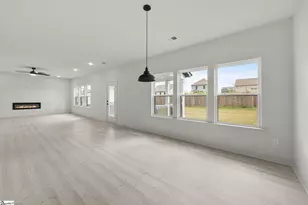 209 Redmond Dr, Fountain Inn, SC 29644 - Photo 8