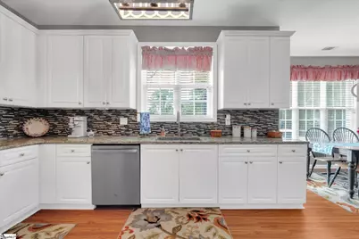 620 Heathercrest Court, Simpsonville, SC 29681 - Photo 12