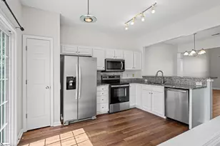 106 Waterford Park Dr, Greer, SC 29650 - Photo 8