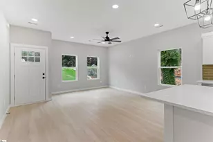 189 N Georgia Ave, Chesnee, SC 29323 - Photo 8