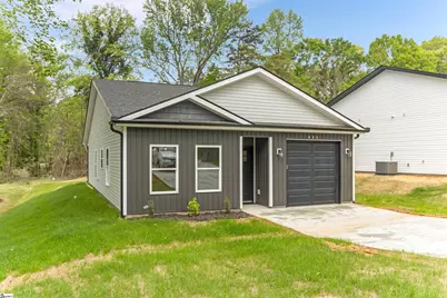 189 N Georgia Avenue, Chesnee, SC 29323 - Photo 2