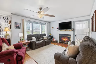 120 Florence Street, Pickens, SC 29671 - Photo 8