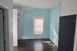 22 S 6th St, Greenville, SC 29611 - Photo 6