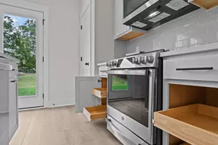 513 W Norvell Ct, Spartanburg, SC 29307 - Photo 6