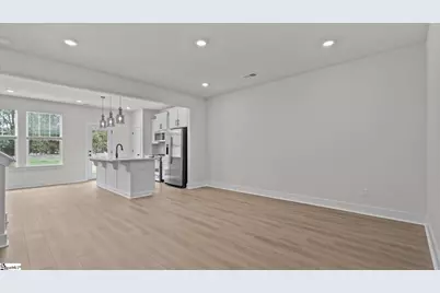 513 W Norvell Court, Spartanburg, SC 29307 - Photo 10