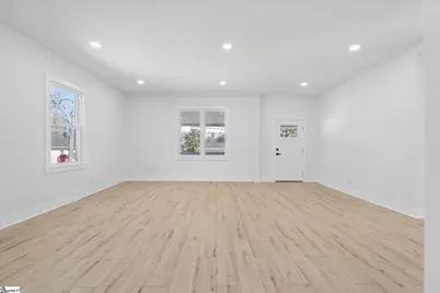 20 4th Avenue, Greenville, SC 29611 - Photo 8